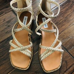 Gold Steve Madden Sandals Size 8